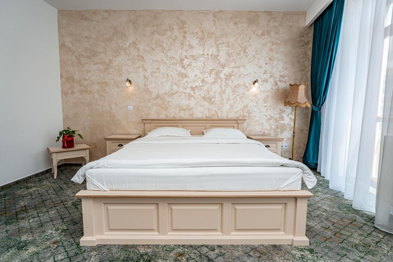 Hotel Rin Сибиу Екстериор снимка