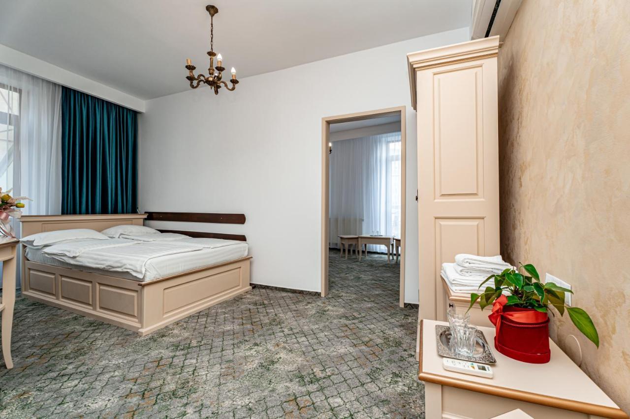 Hotel Rin Сибиу Екстериор снимка