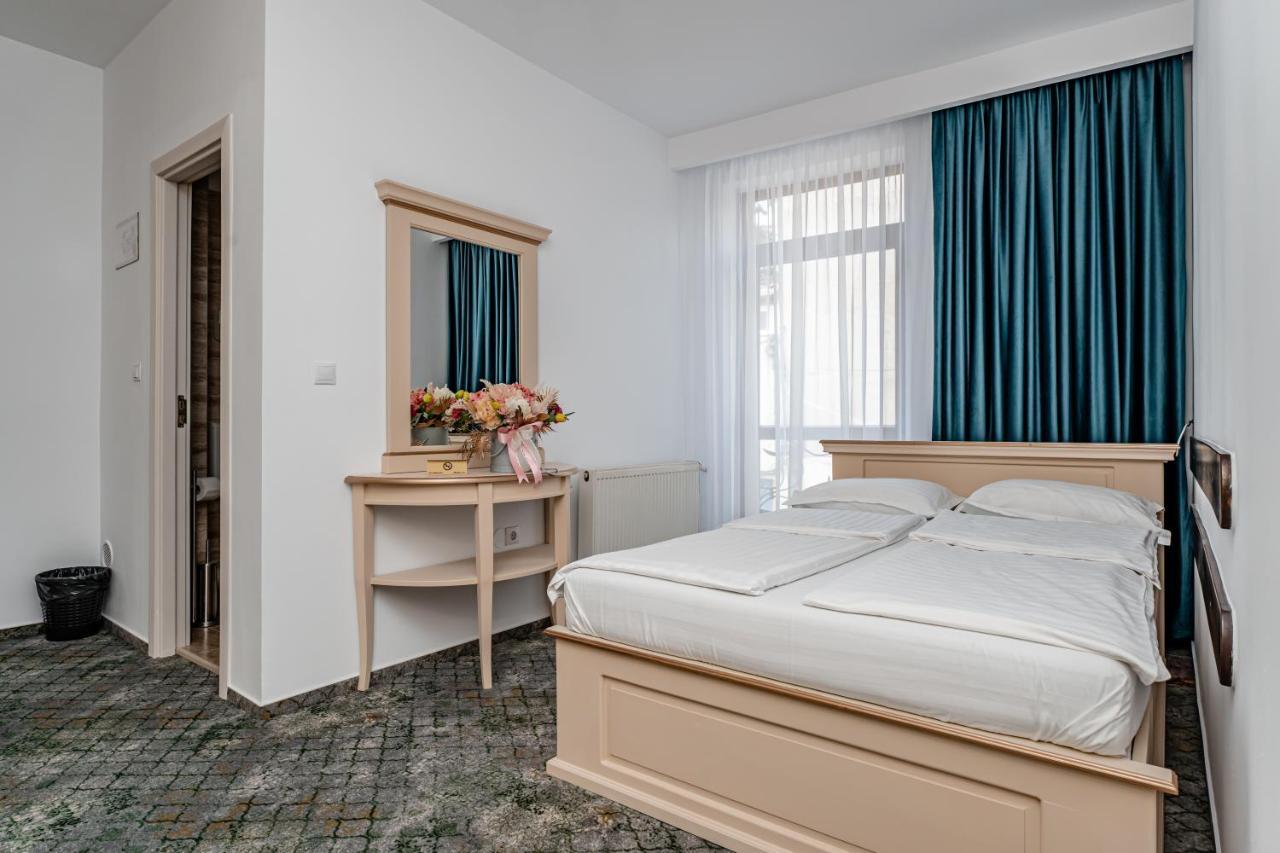 Hotel Rin Сибиу Екстериор снимка