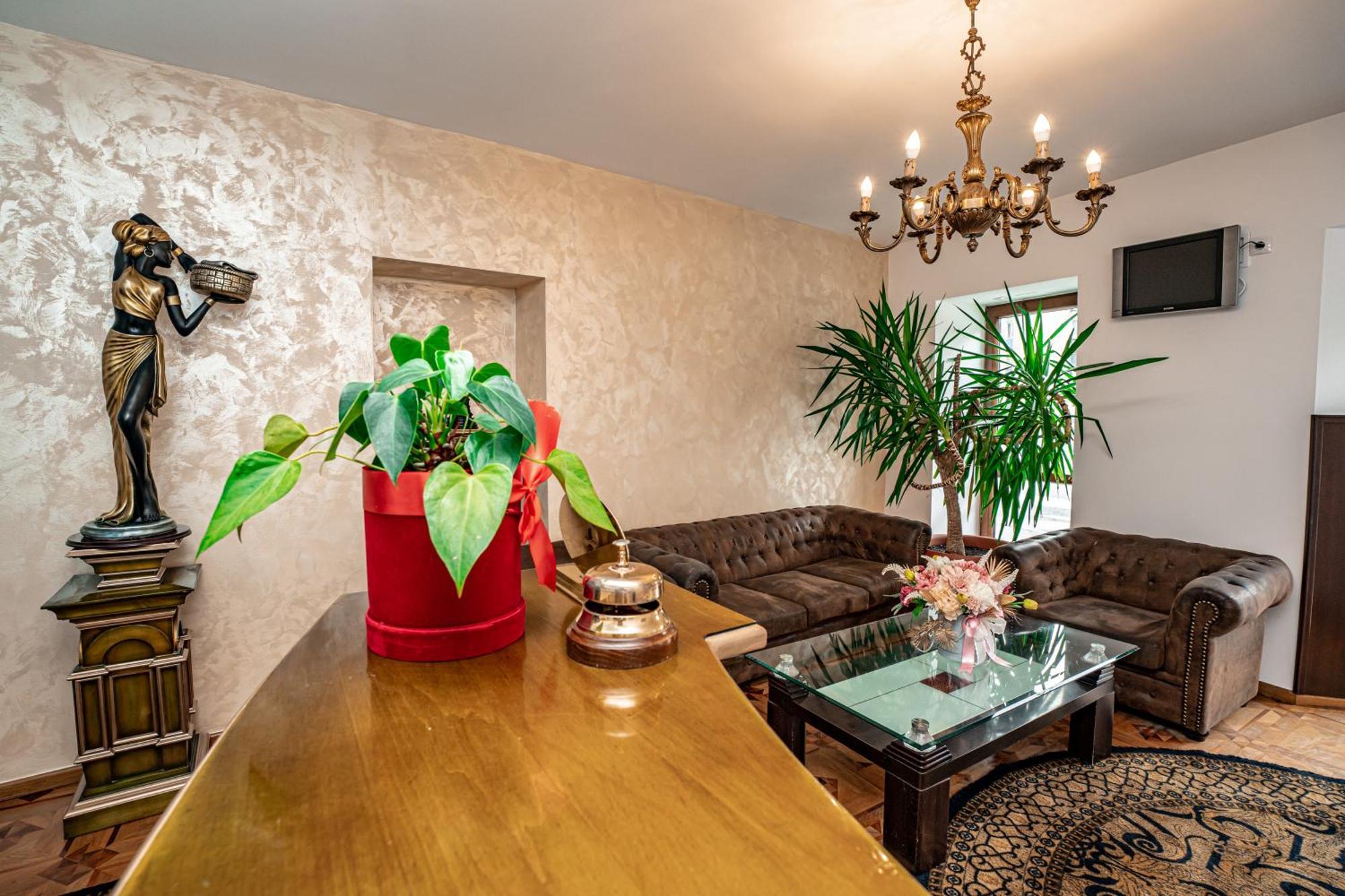 Hotel Rin Сибиу Екстериор снимка